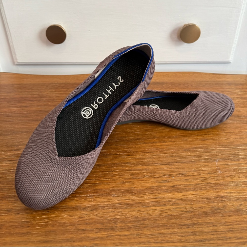 *Genuine* Rothy’s The Flat - round toe flats in Mink color 7.5
